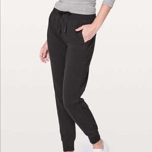 LULULEMON JOGGERS (great condition) :)